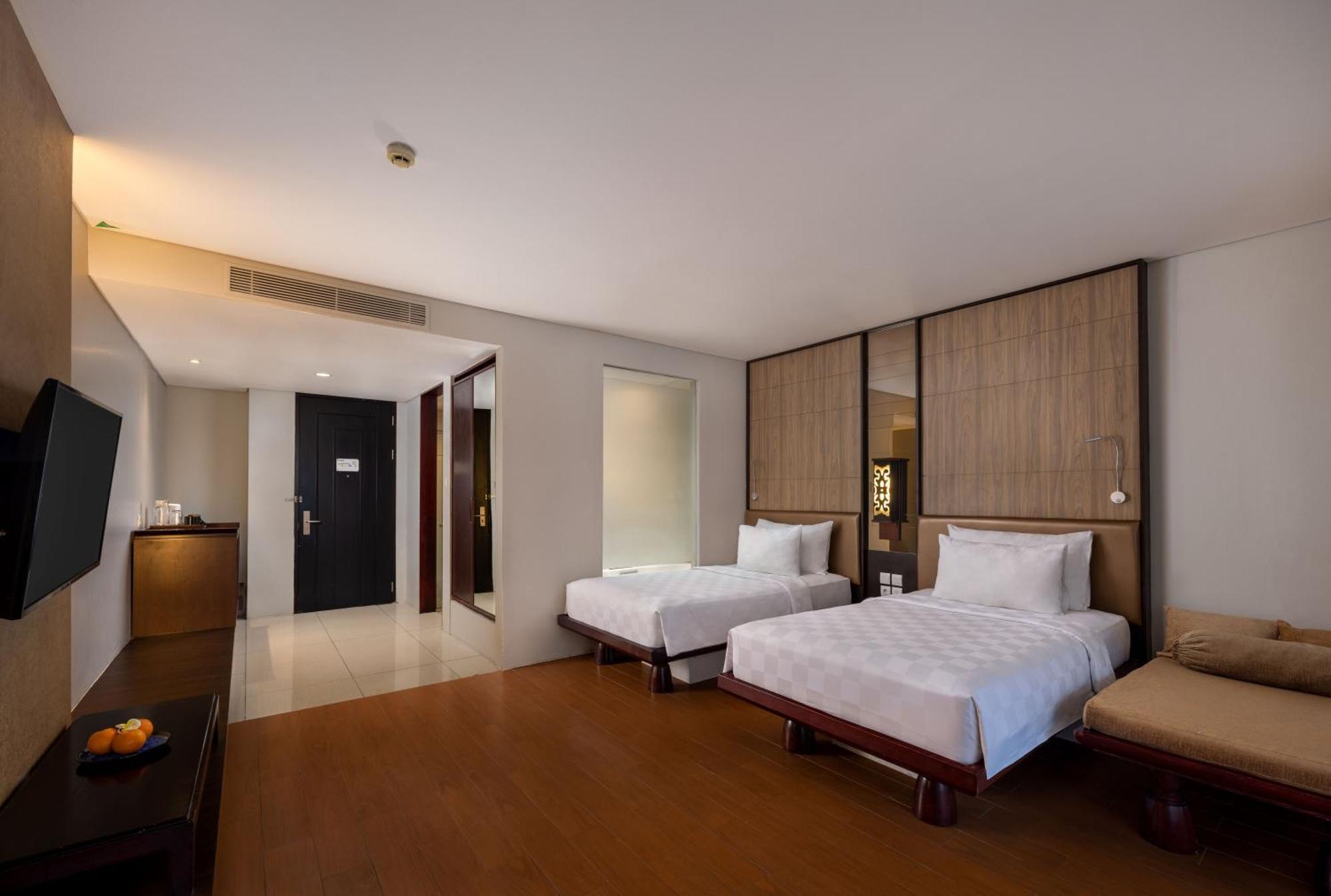 Sanur Resort Watujimbar Екстер'єр фото